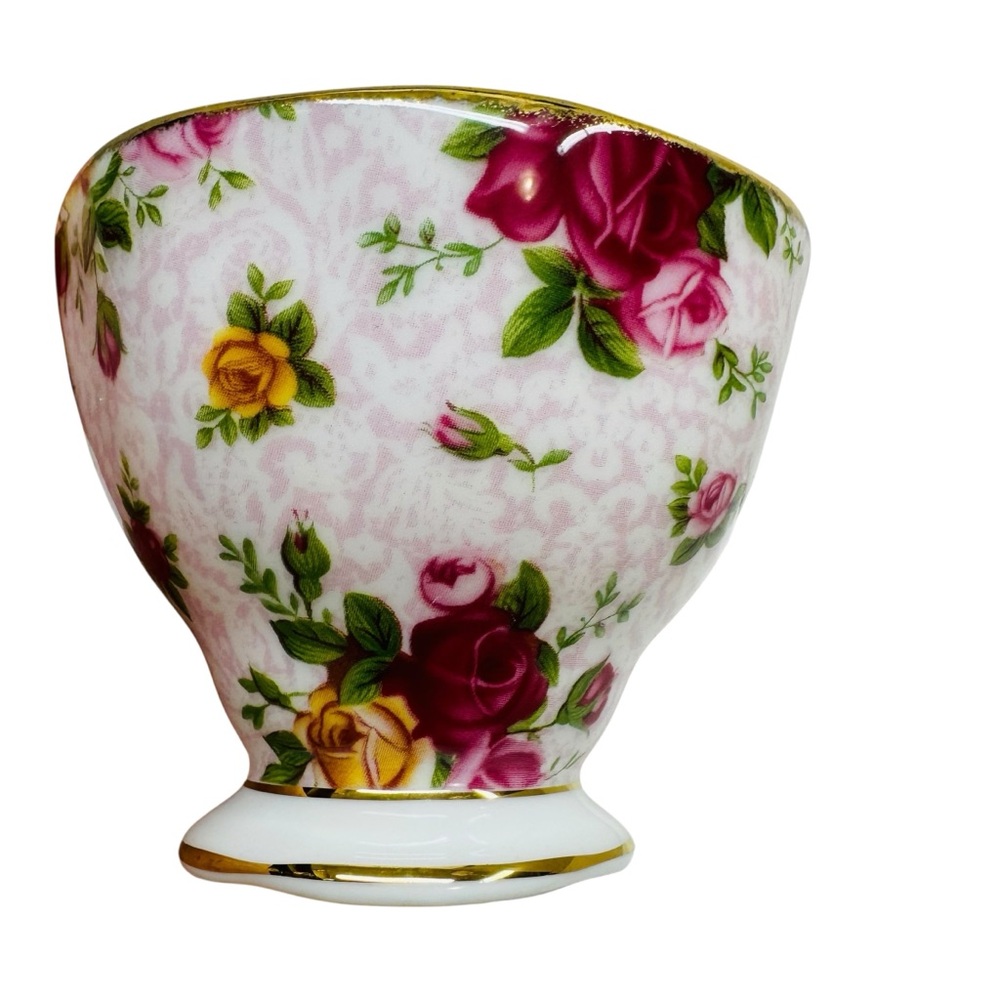 Royal Albert Old Country Roses Tea Cup & Saucer Soft Pink Lace - Picture 8 of 12